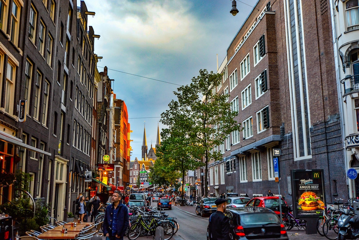 Amsterdam: City Travel Guide